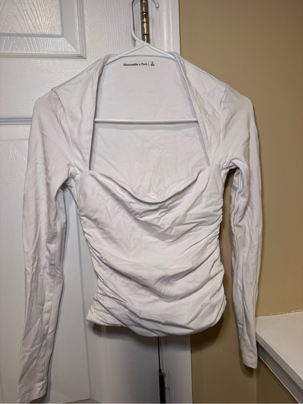 Abercrombie & Fitch White Ruched Long-Sleeve Square Neck Top AVA